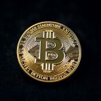    2025:        ,     BTCUSD  